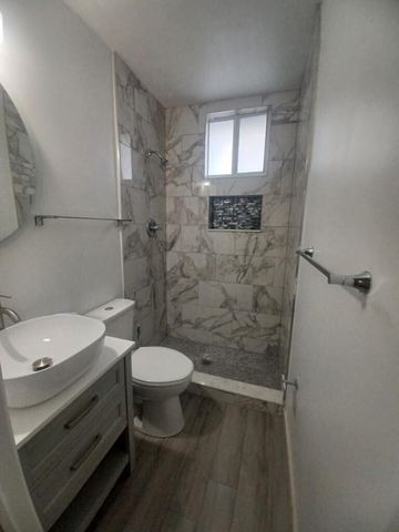 24 SW 13th Street 1-5, Dania Beach, FL 33004