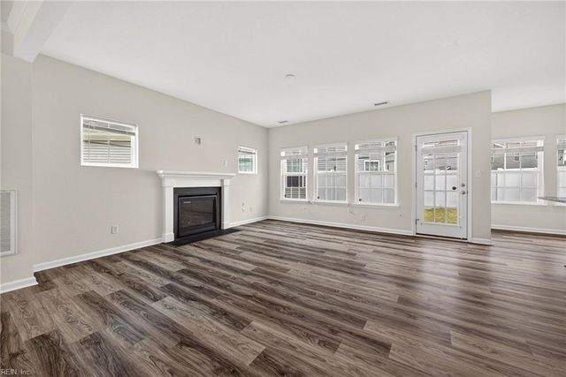 134 Blessing Cir, Suffolk, VA 23434