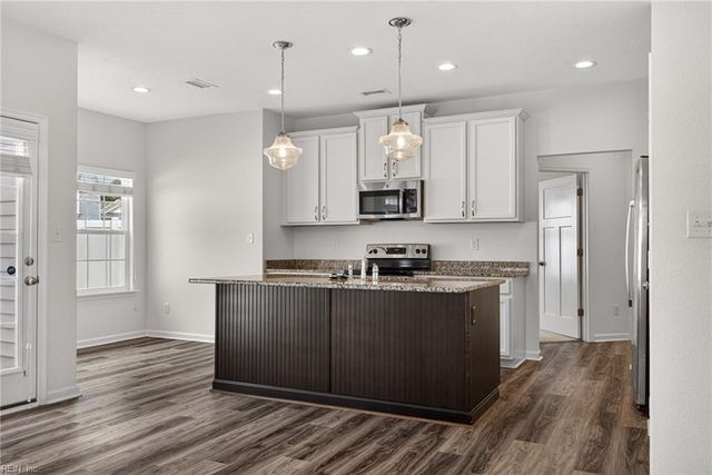 134 Blessing Cir, Suffolk, VA 23434