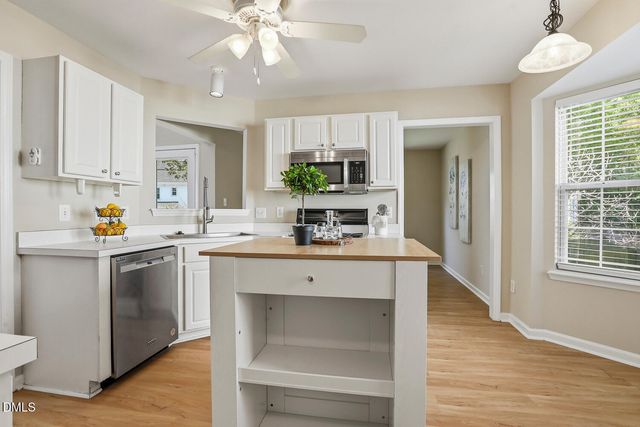 1220 Stoneferry Lane, Raleigh, NC 27606