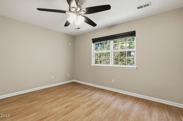 1220 Stoneferry Lane, Raleigh, NC 27606