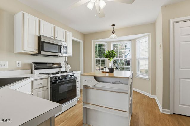 1220 Stoneferry Lane, Raleigh, NC 27606