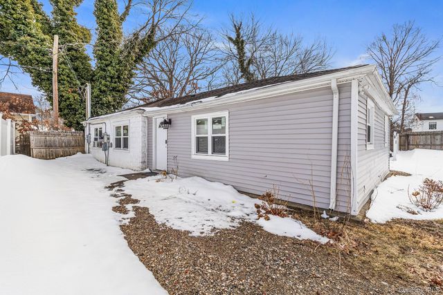 9 Deer Street, Wyandanch, NY 11798