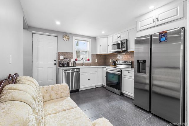 9 Deer Street, Wyandanch, NY 11798