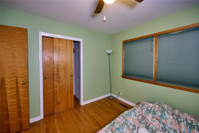 303 N 19th Avenue W, Newton, IA 50208