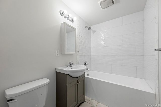 18 Lakeview Road, Carmel, NY 10512