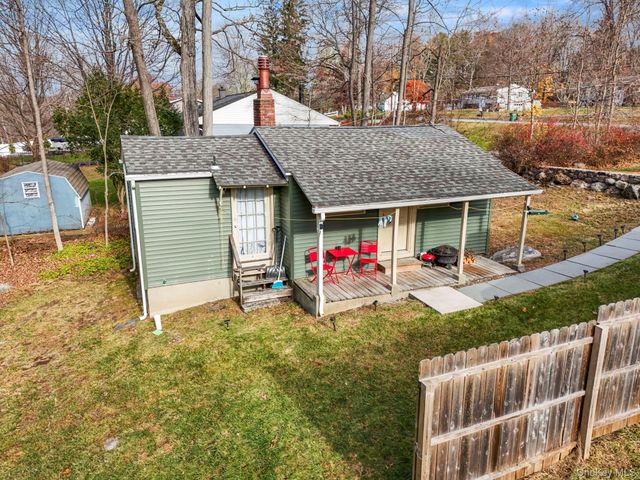 18 Lakeview Road, Carmel, NY 10512