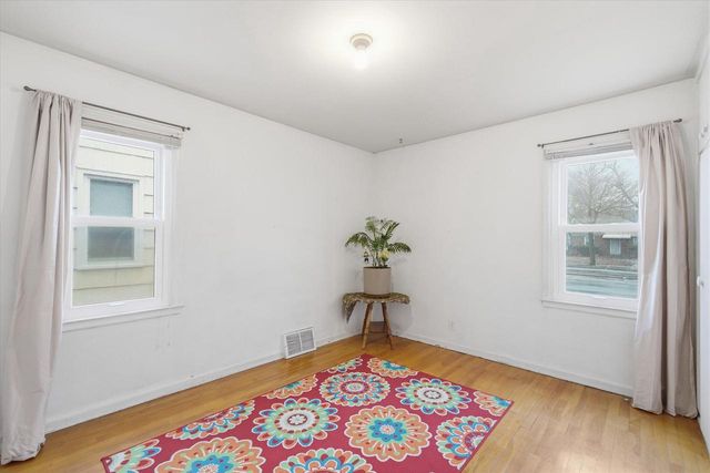 4380 N 51st BOULEVARD, Milwaukee, WI 53216