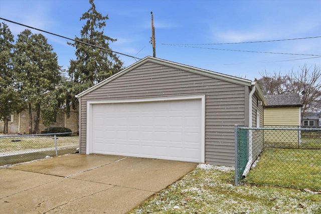 4380 N 51st BOULEVARD, Milwaukee, WI 53216