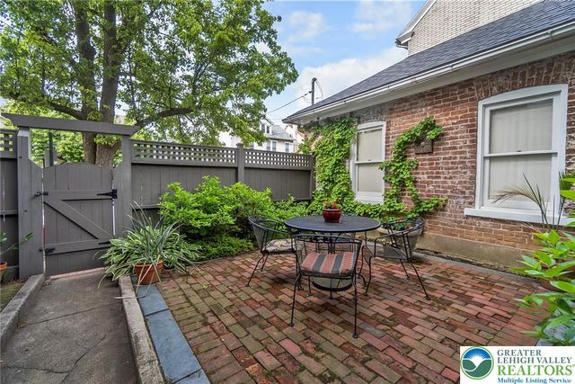 640 High Street, Bethlehem City, PA 18018