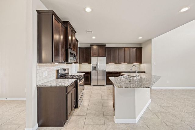 2719 Kaman Lane, Pearland, TX 77581