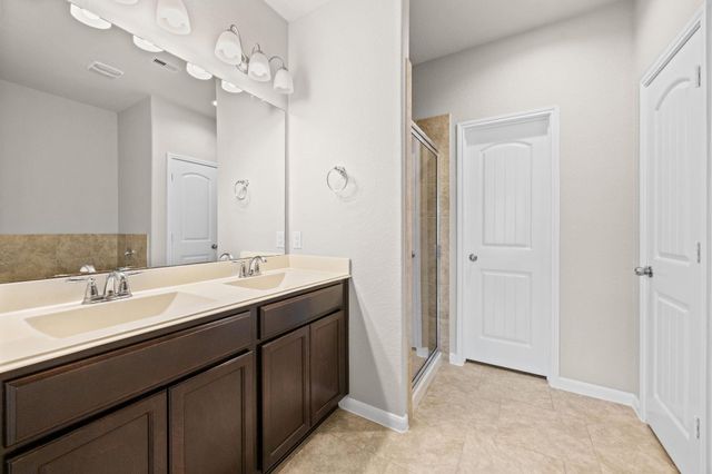 2719 Kaman Lane, Pearland, TX 77581