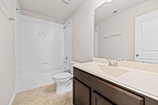 2719 Kaman Lane, Pearland, TX 77581