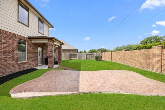 2719 Kaman Lane, Pearland, TX 77581