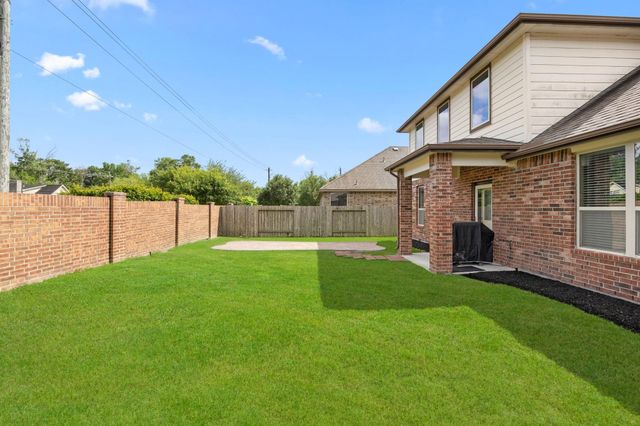 2719 Kaman Lane, Pearland, TX 77581