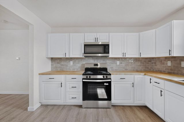 6707 Wills Way SW, Albuquerque, NM 87121