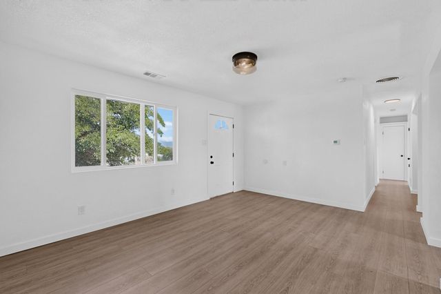 6707 Wills Way SW, Albuquerque, NM 87121
