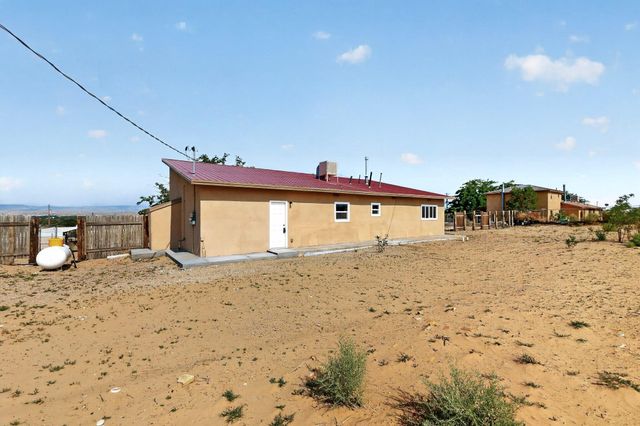 6707 Wills Way SW, Albuquerque, NM 87121