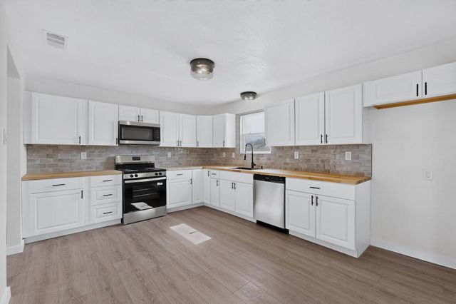 6707 Wills Way SW, Albuquerque, NM 87121