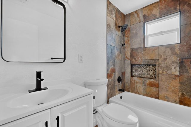 6707 Wills Way SW, Albuquerque, NM 87121