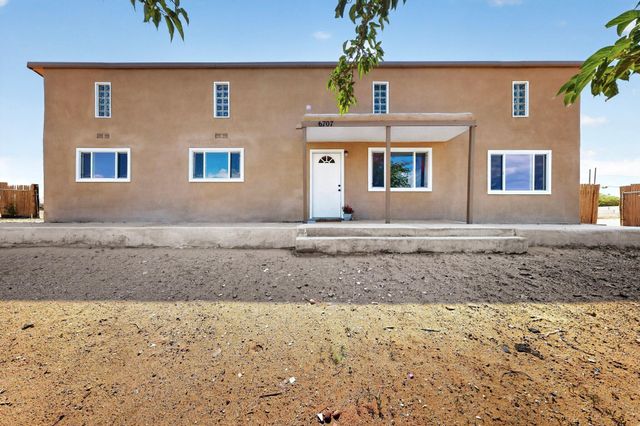 6707 Wills Way SW, Albuquerque, NM 87121