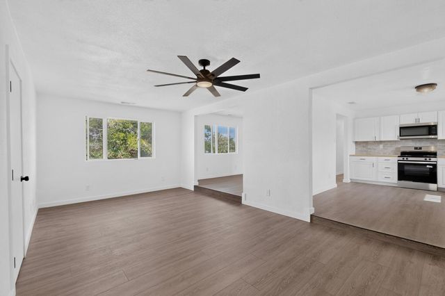 6707 Wills Way SW, Albuquerque, NM 87121