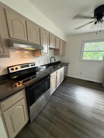 750 N Meridian Road, Valparaiso, IN 46385
