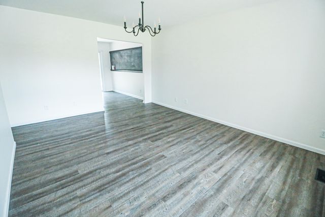 750 N Meridian Road, Valparaiso, IN 46385