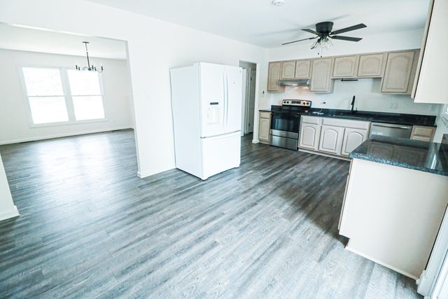 750 N Meridian Road, Valparaiso, IN 46385