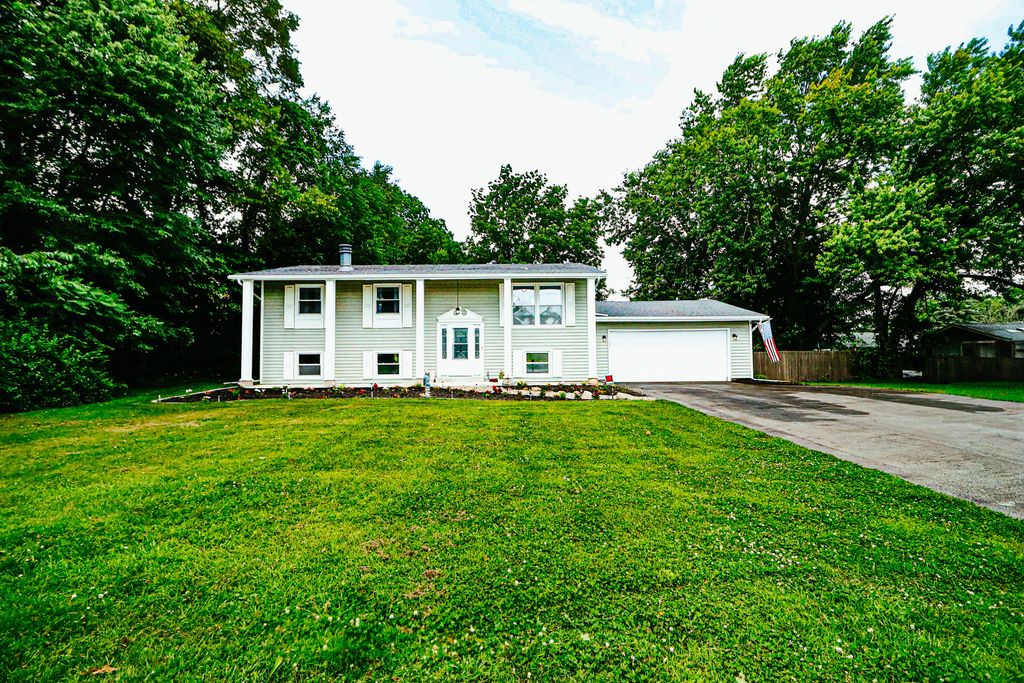 750 N Meridian Road, Valparaiso, IN 46385
