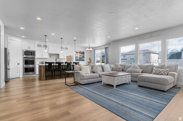 261 S ASPEN WAY, Vineyard, UT 84059