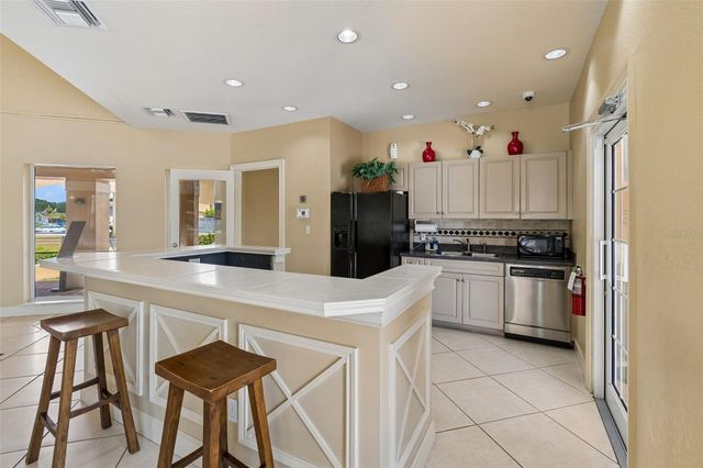 4304 BAYSIDE VILLAGE DRIVE 204, Tampa, FL 33615