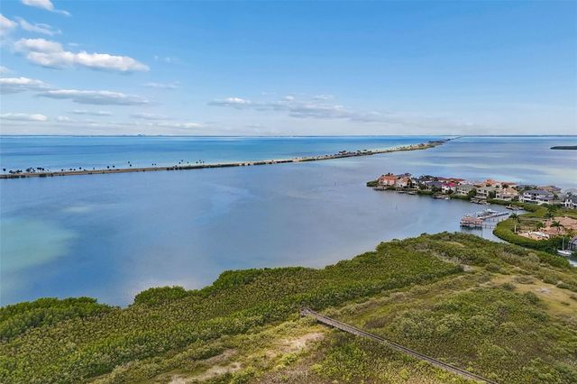 4304 BAYSIDE VILLAGE DRIVE 204, Tampa, FL 33615