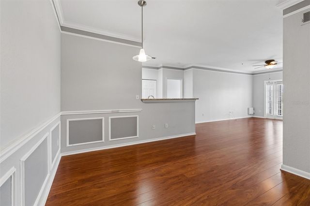 4304 BAYSIDE VILLAGE DRIVE 204, Tampa, FL 33615