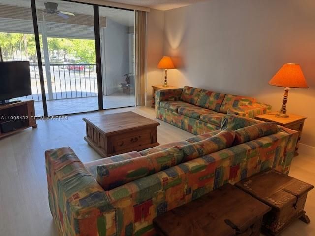 16300 Golf Club Rd 208, Weston, FL 33326