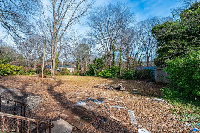 25 N Davis Avenue, Newton, NC 28658