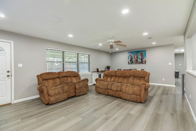 1420 Camellia Drive, Sweeny, TX 77480