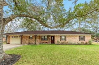1420 Camellia Drive, Sweeny, TX 77480