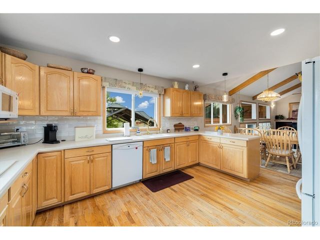 7390 S Liverpool St, Centennial, CO 80016