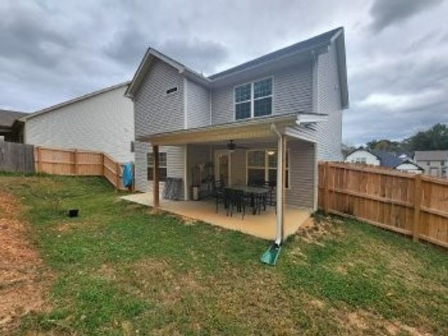 484 Woodtrace Dr, Clarksville, TN 37042