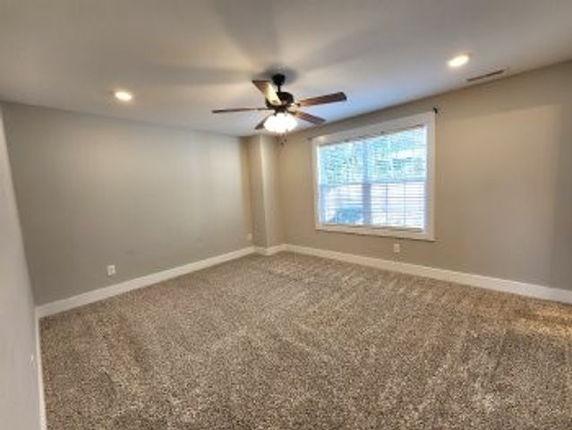 484 Woodtrace Dr, Clarksville, TN 37042