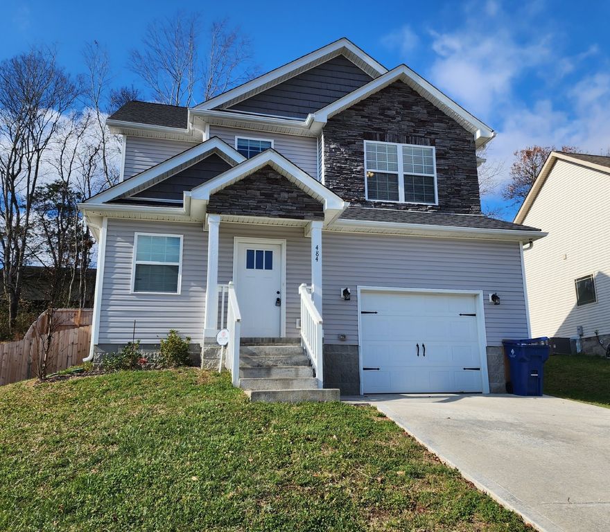 484 Woodtrace Dr, Clarksville, TN 37042