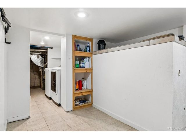 3025 S Delaware St, Englewood, CO 80110