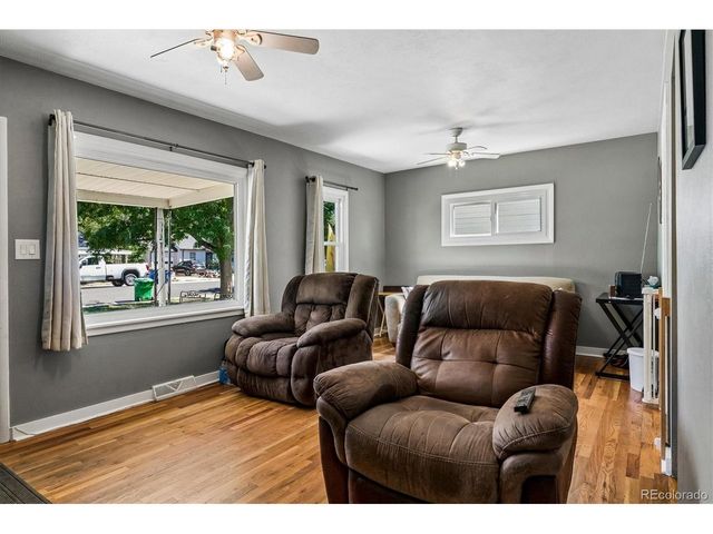 3025 S Delaware St, Englewood, CO 80110