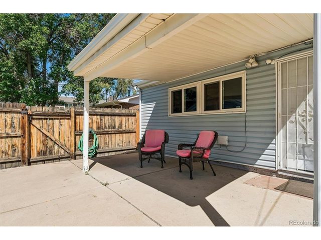 3025 S Delaware St, Englewood, CO 80110