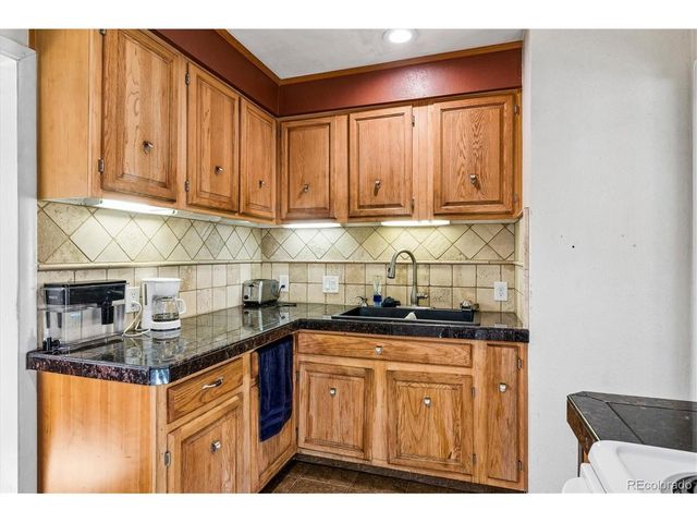3025 S Delaware St, Englewood, CO 80110