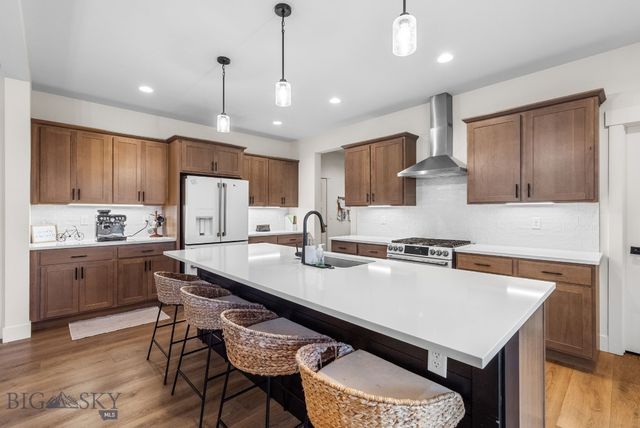 1516 Deadwood Loop, Belgrade, MT 59714