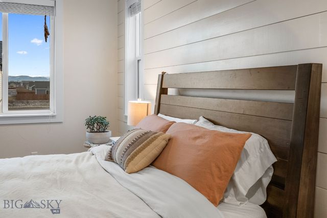 1516 Deadwood Loop, Belgrade, MT 59714