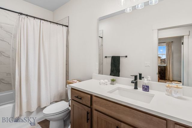 1516 Deadwood Loop, Belgrade, MT 59714