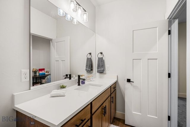 1516 Deadwood Loop, Belgrade, MT 59714